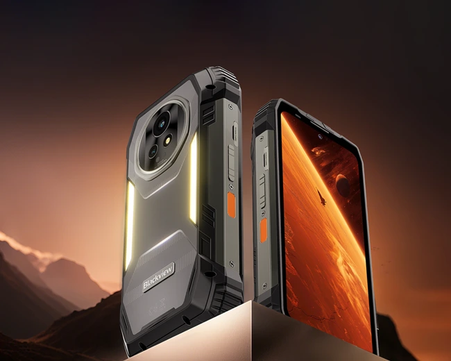 First 3.2K 5G Rugged Phone with Built-in Projector