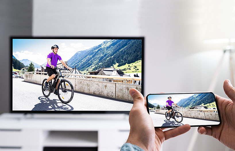 Connect a Phone to a Smart TV in 4 Steps