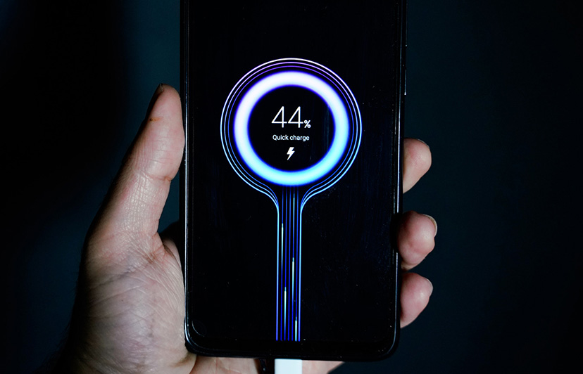 Fast charging smartphone